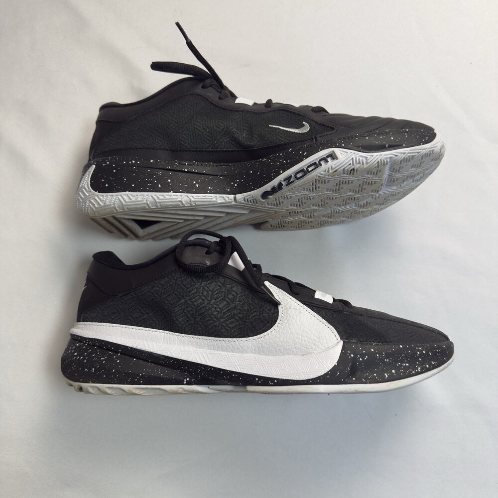 Nike Zoom Freak 5 Oreo Mens Sneaker Size 11.5 Black White DX4985-003